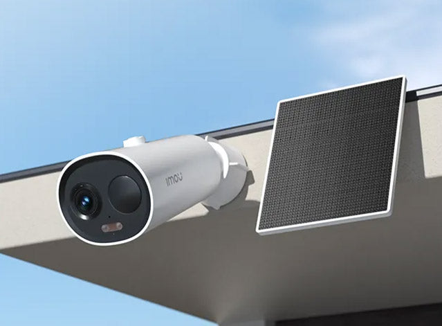 Camera supraveghere exterior WiFi cu panou solar , 5 MP, 2.8 mm,  lumina alba 15 m, 5000 mAh, slot card, microfon si difuzor.