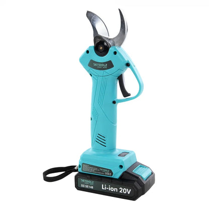 Foarfeca Electrica pentru Gradinarit cu 2 Acumulatori 48V, cu Lama din Otel Carbon, Baterie 9700mAh, Accesorii si Valiza Transport.